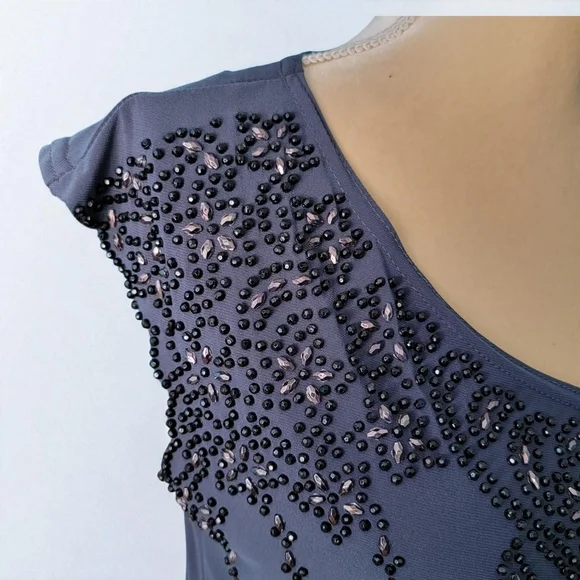Dressbarn Collection Sz PL Gray Embellished sleeveless top scalloped whimsy - Picture 3 of 8